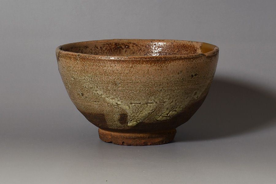 古唐津　茶椀 古美術 吉戸 - 古唐津茶碗 | 古美術品専門サイト fufufufu.com